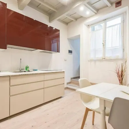 Cozy Near Ponte Vecchio Apartmán